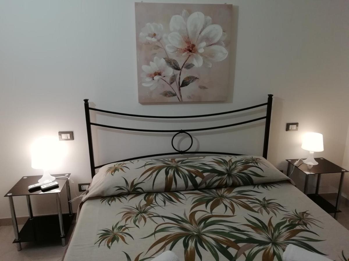 Da Luigi Locazioni Brevi Turistiche Bed & Breakfast Monopoli Exterior photo
